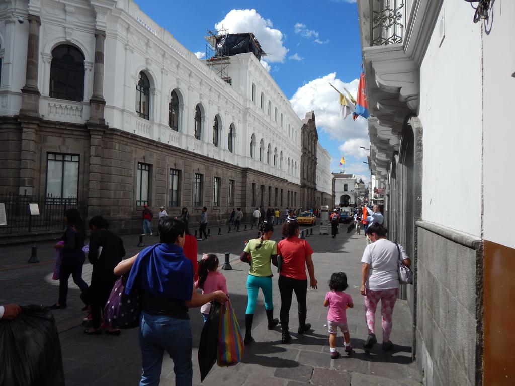 Appartamento Departamento Quito Historico Esterno foto