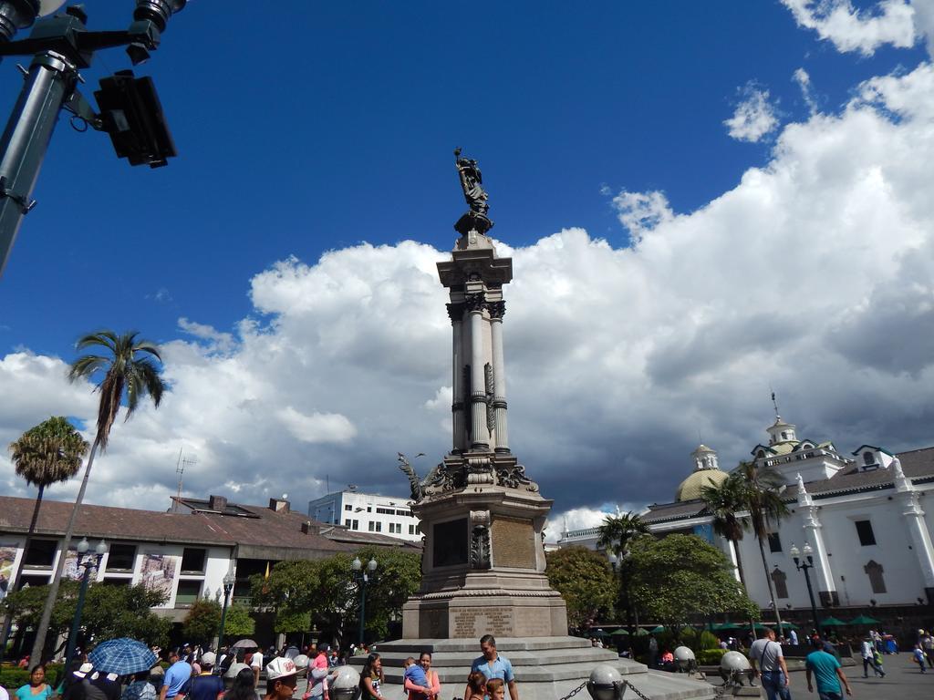 Appartamento Departamento Quito Historico Esterno foto